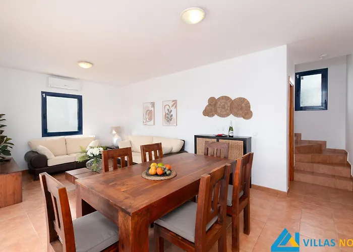 240 - Casa Serena By Now Ltd 빌라 *